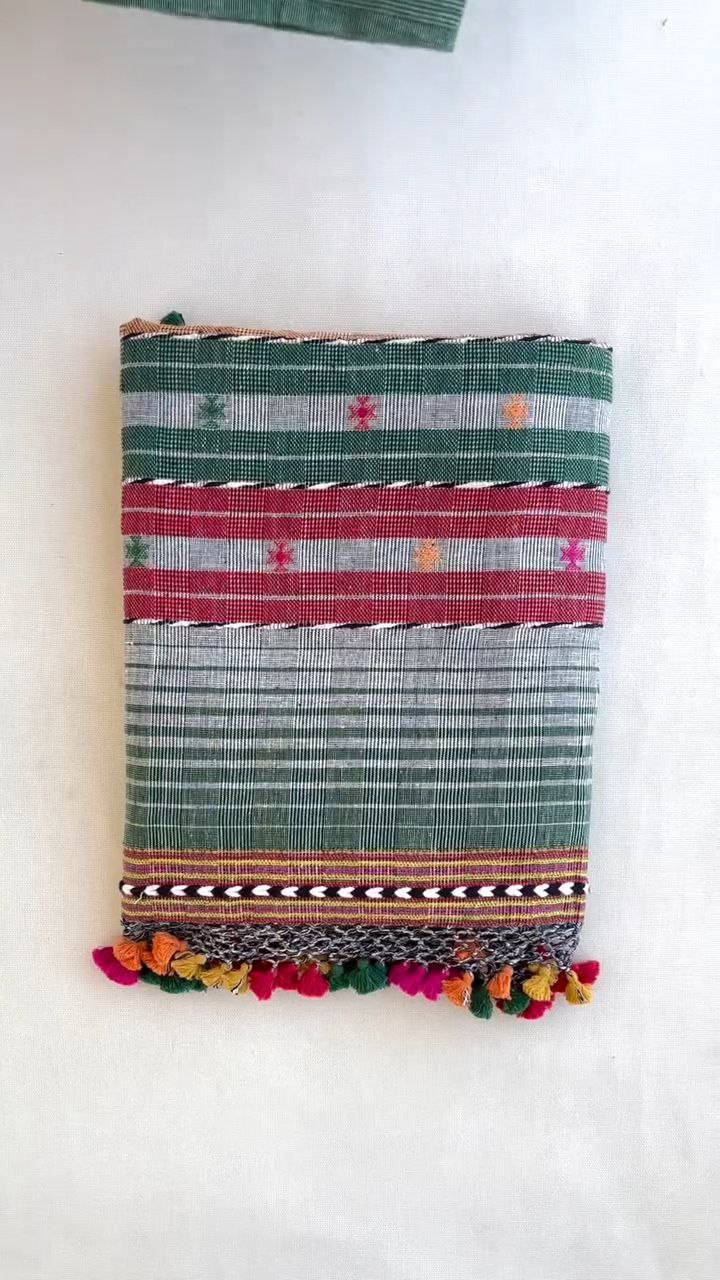 Multicolor Kutch Bhujodi Weave Handloom Cotton Stole - Image 5