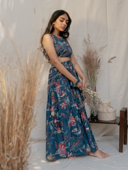 This set of crop top and maxi skirt is crafted in printed cotton Lehenga choli