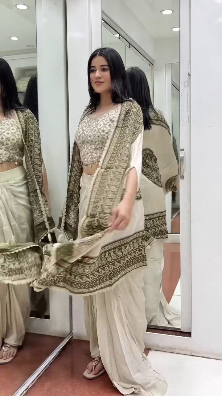 Ivory Gold Pre-Draped Saree Set with Heavy Embroidered Cape - Image 4