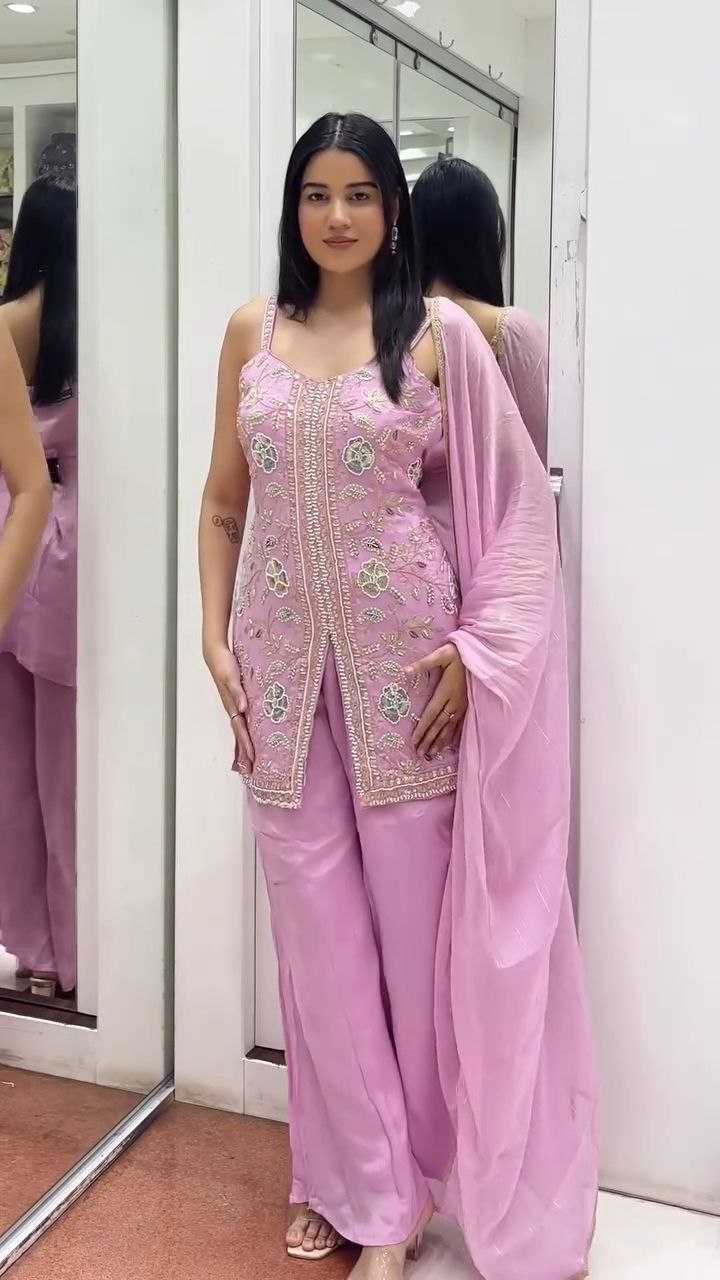 Blush Pink Embroidered Kurti Palazzo Set with Dupatta - Image 2