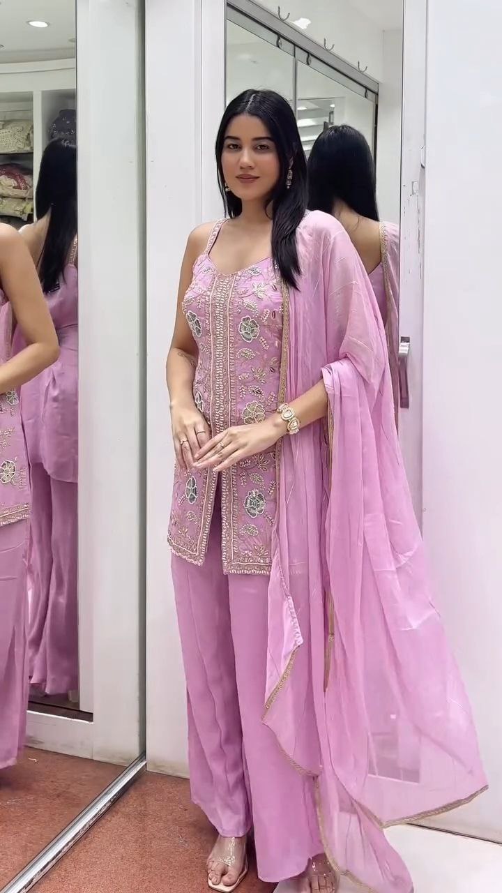 Blush Pink Embroidered Kurti Palazzo Set with Dupatta - Image 3