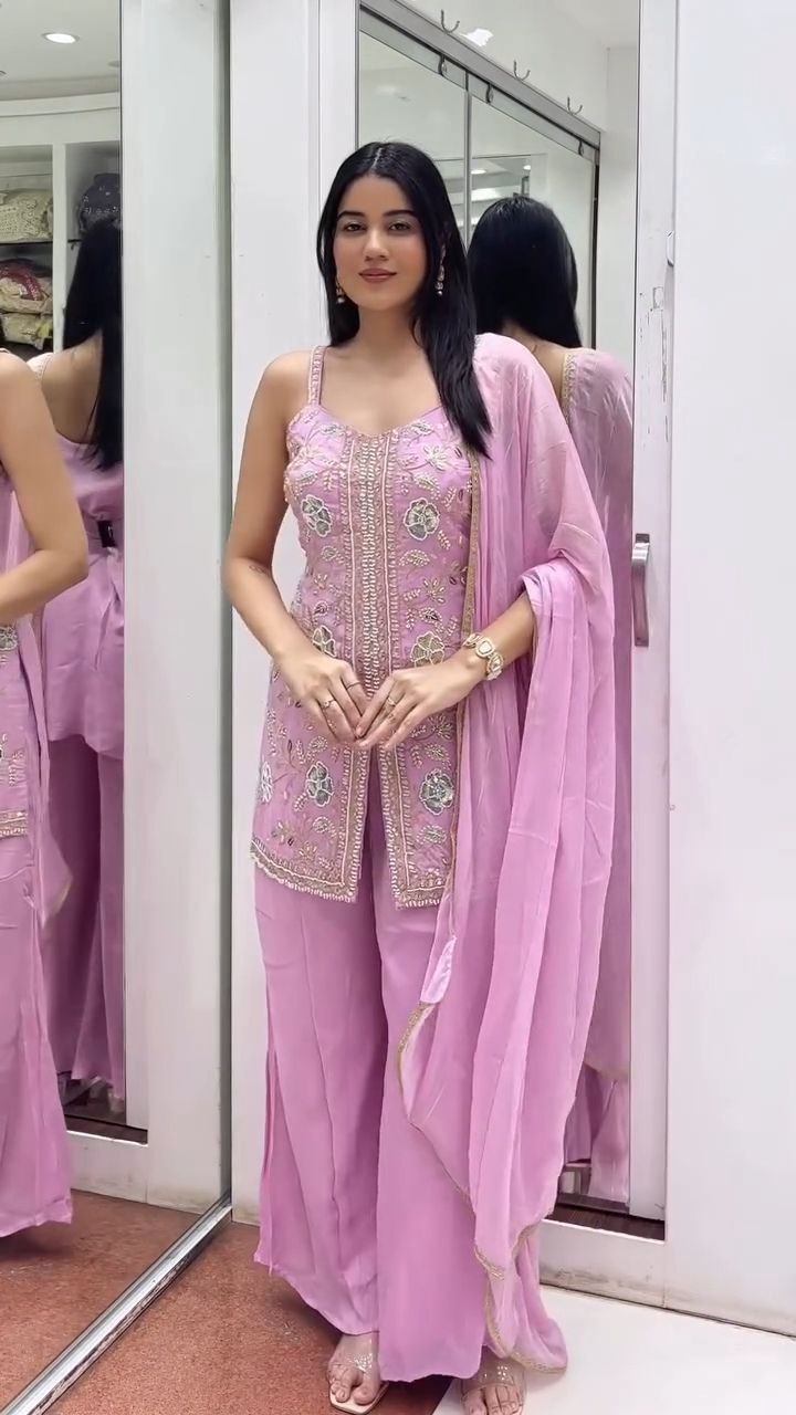 Blush Pink Embroidered Kurti Palazzo Set with Dupatta - Image 4