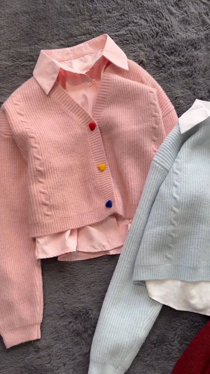 Women’s Knit Cardigan with Shirt Collar Detail - Image 3