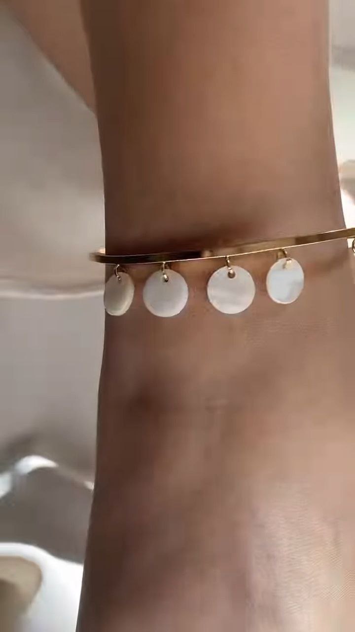 Elegant Gold-Tone Coin Charm Anklet