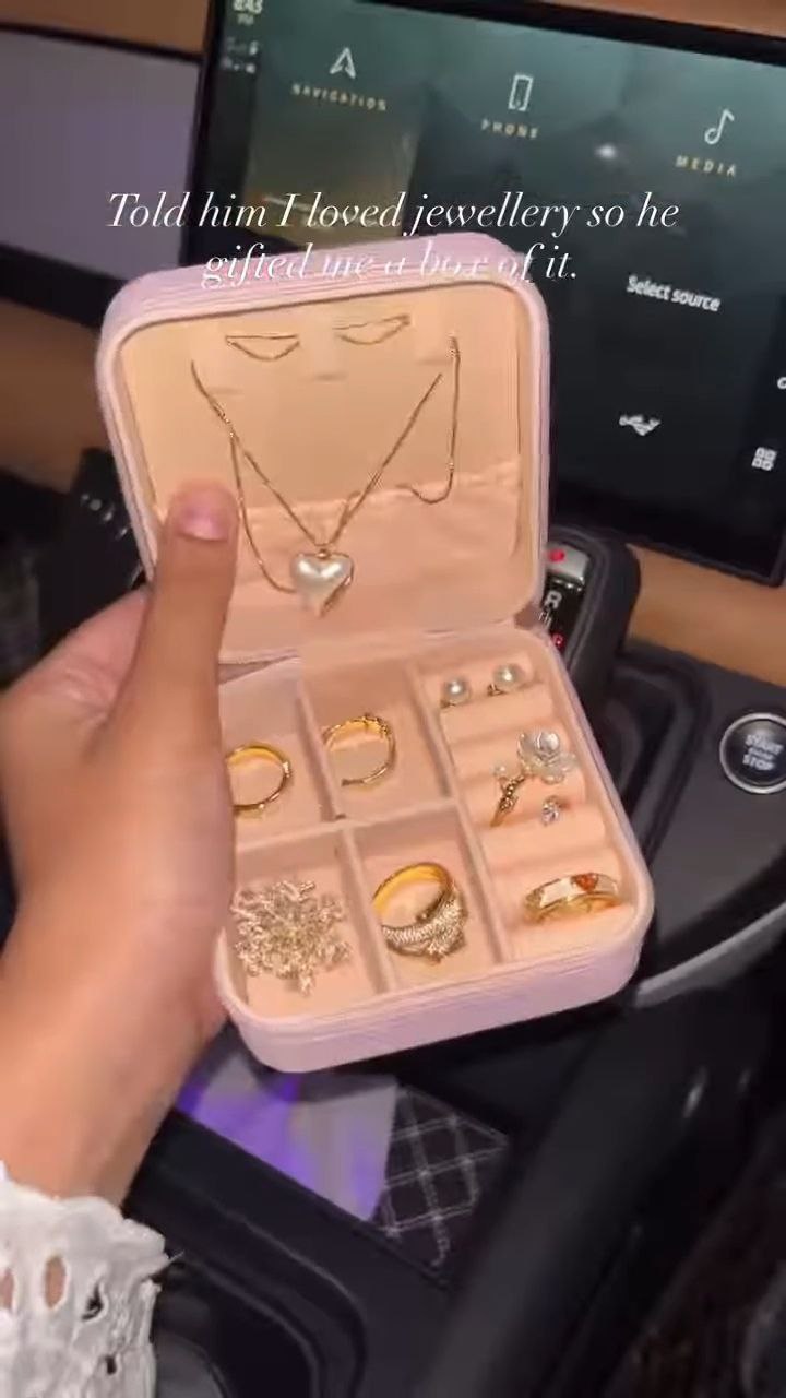 Elegant Travel Jewellery Organizer Box